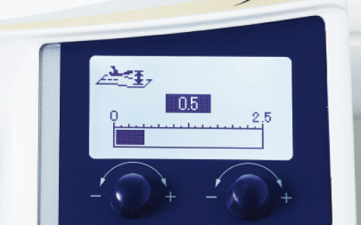 压脚的高度可以0.1mm为单位进行设定，因此可根据面料进行微调。